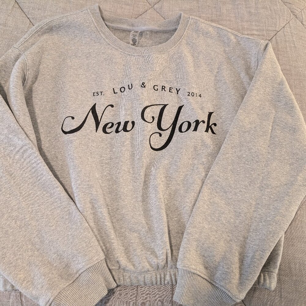 Like New! Lou & Grey "New York" Sweatshirt